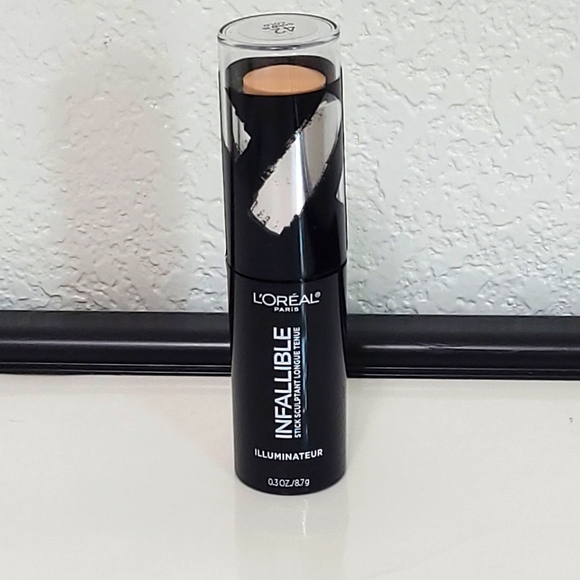 L’Oreal Infallible Longwear Highlighter Stick 42 - Picture 1 of 6